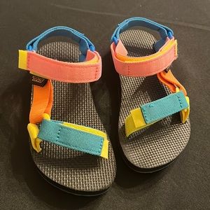 Little Girls Tevas